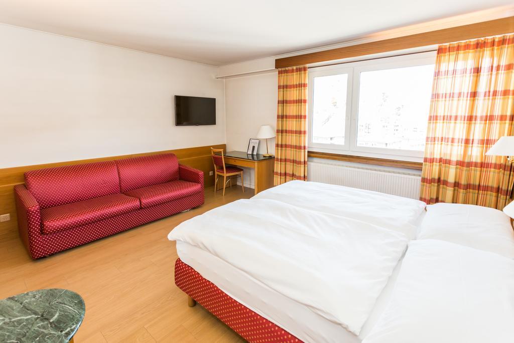 Hotel Du Rhone Sion Room photo
